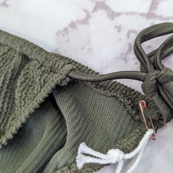 Good American Swim Bottom Women 1 2 S M Stormy Green Crinkle Tiny Ties Bikini - Picture 12 of 12
